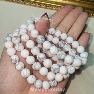 Howlite Bracelet 8mm